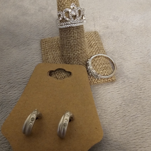 Crown Ring, Rhinestone Ring & Earrings - Picture 2 of 5